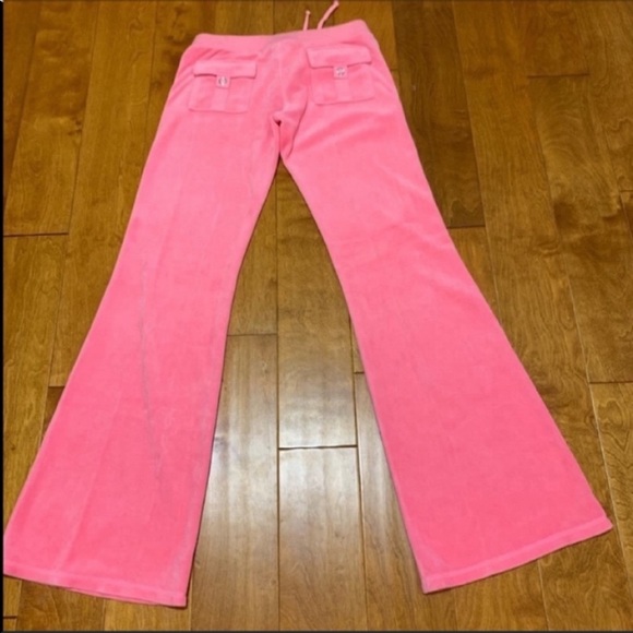 ISO Juicy Couture Velour Pink Tracksuit - Picture 2 of 5